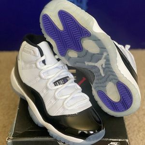 Air Jordan Retro XI Concords NEW 100% Authentic